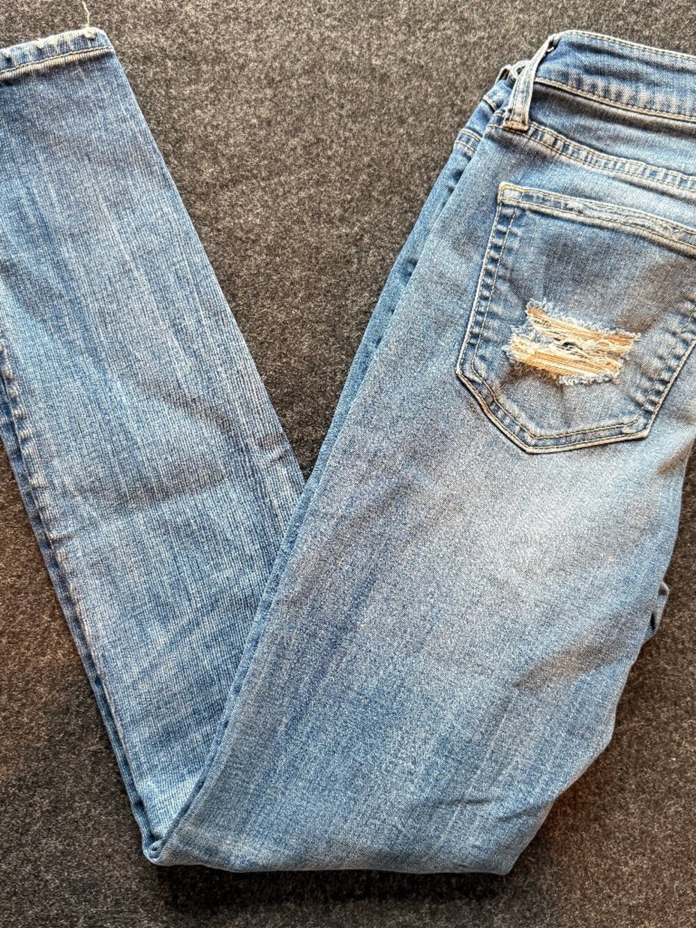 Daytrip Virgo Skinny Distressed Jeans Women's 26R Medium Wash
